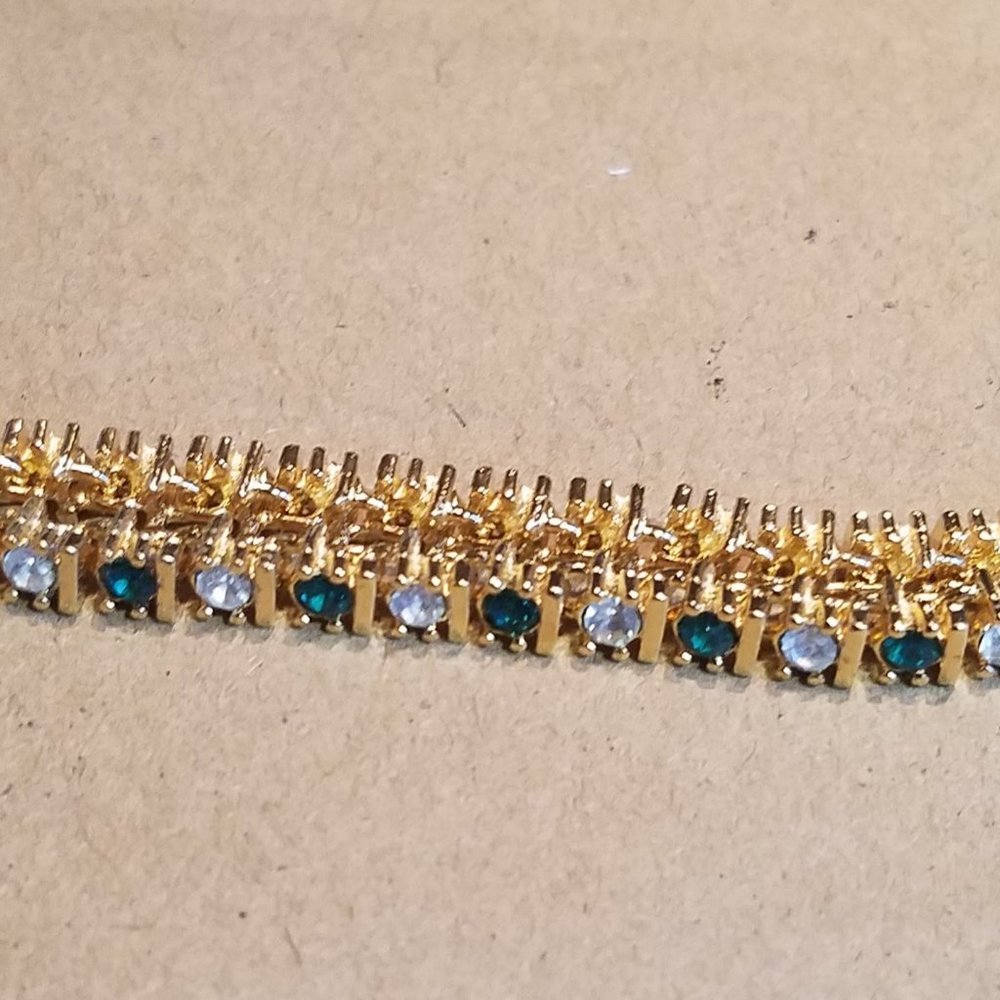 Avon Simulated Emerald Tennis Bracelet NIB